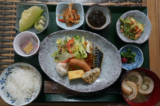 ホテルピースアイランド竹富島　朝食2